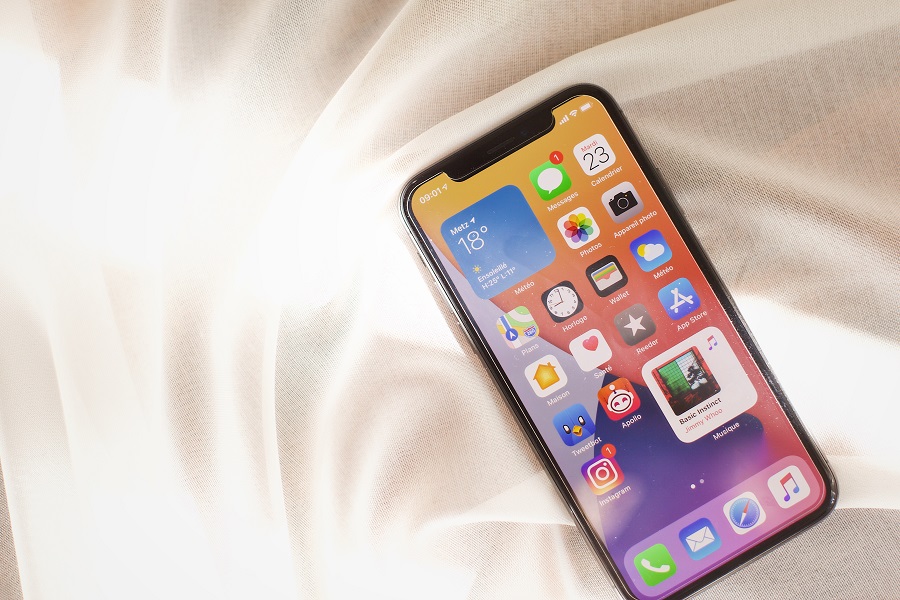 When should I replace my iPhone 11?